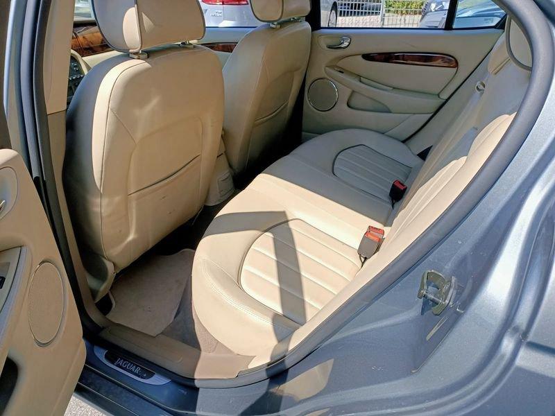 Jaguar X-Type Berlina 2.2 D Executive