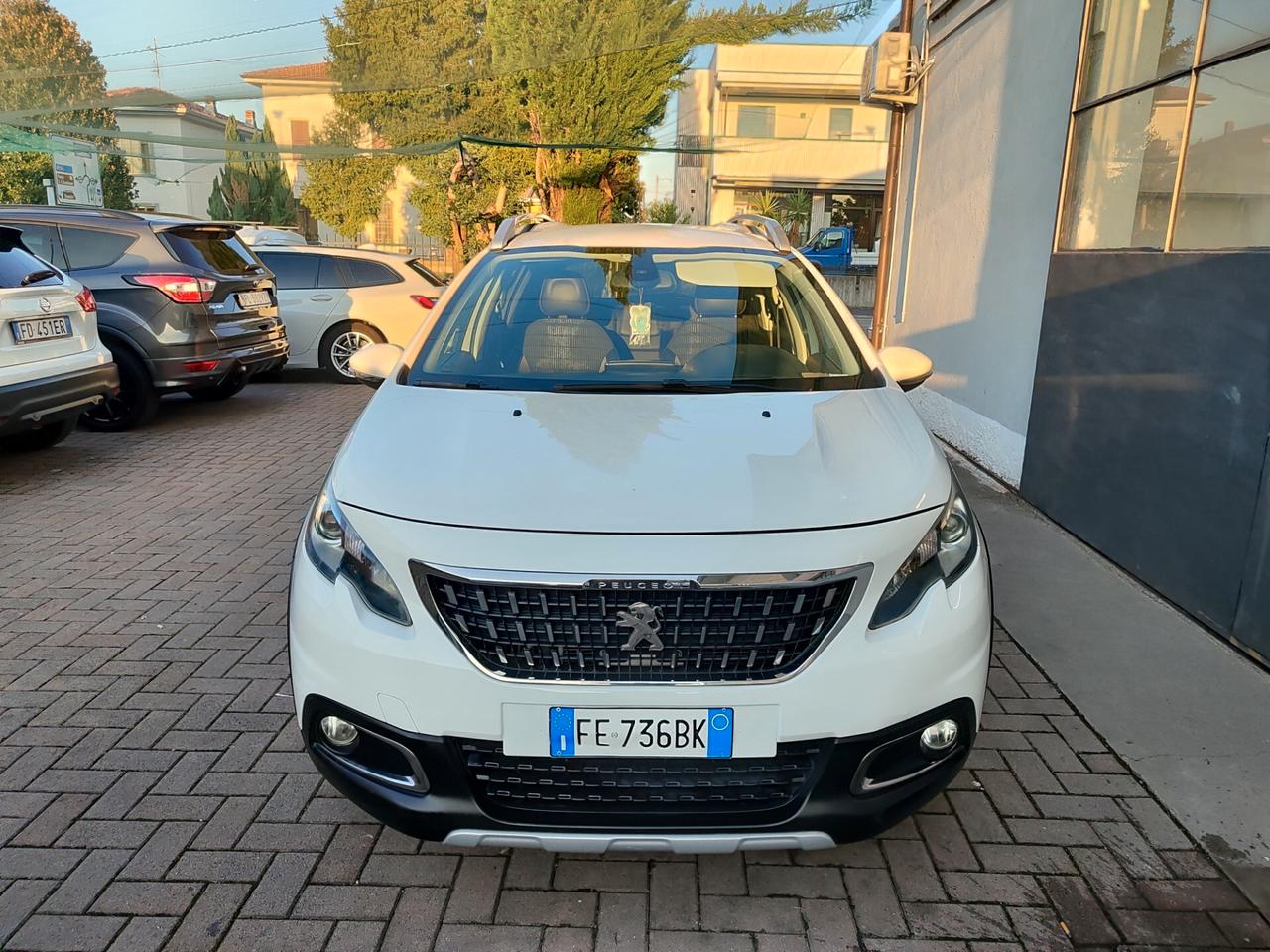Peugeot 2008 BlueHDi 100 Allure