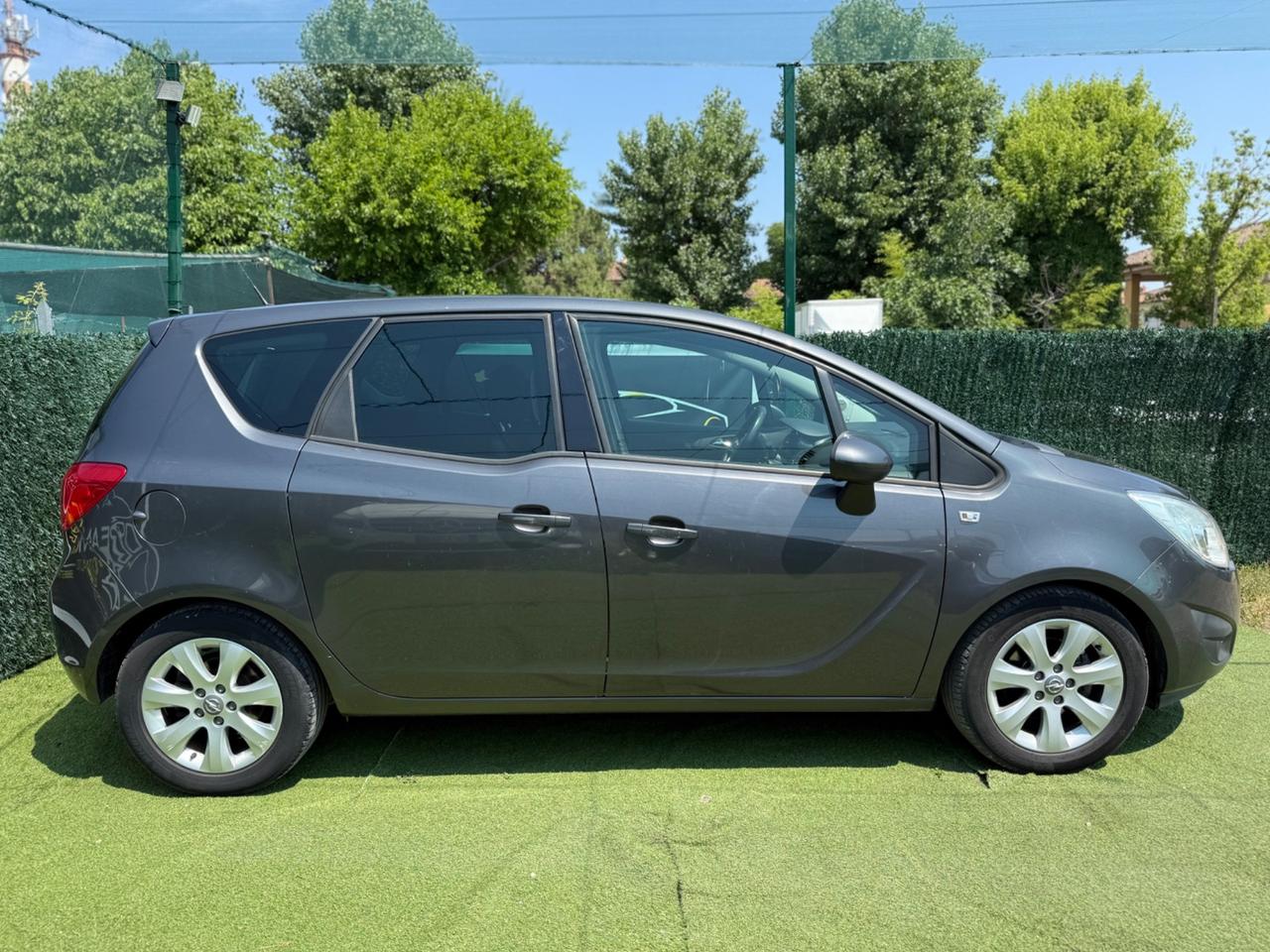 Opel Meriva 2013 1.3 DIESEL NEOPATENTATI