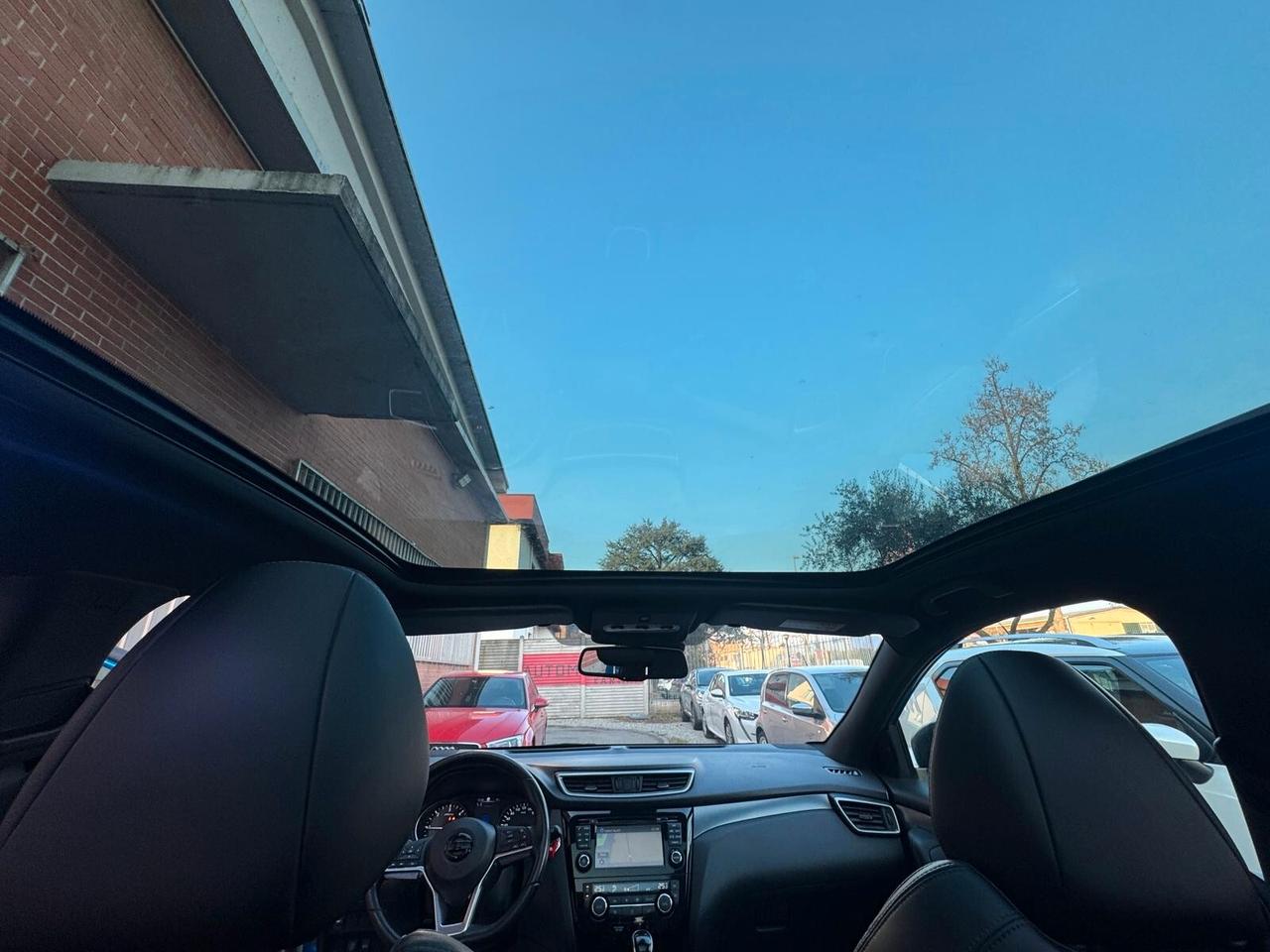 Nissan Qashqai 1.6 dCi X-Tronic 2WD TEKNA+