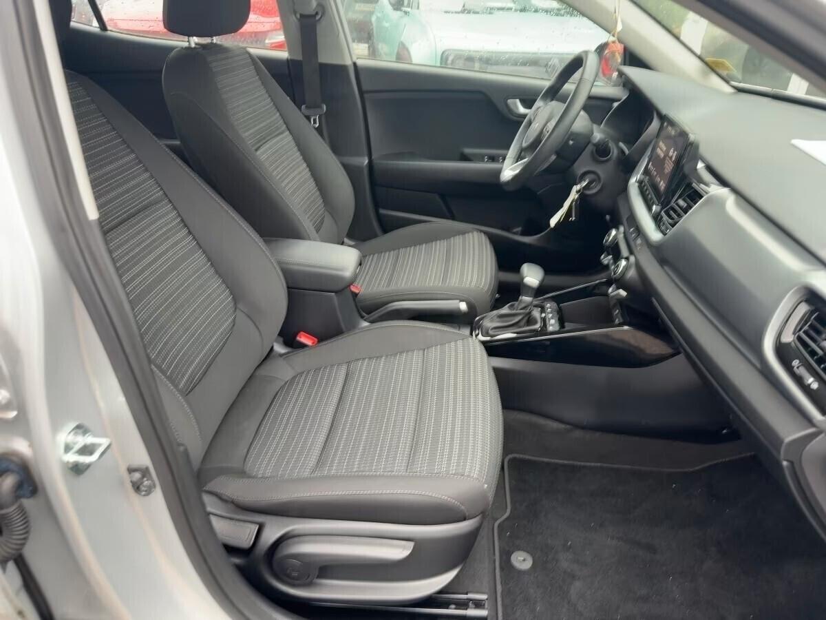 Kia Stonic 1.0 T-GDi 100 CV MHEV MT GT Line ok neo patentati
