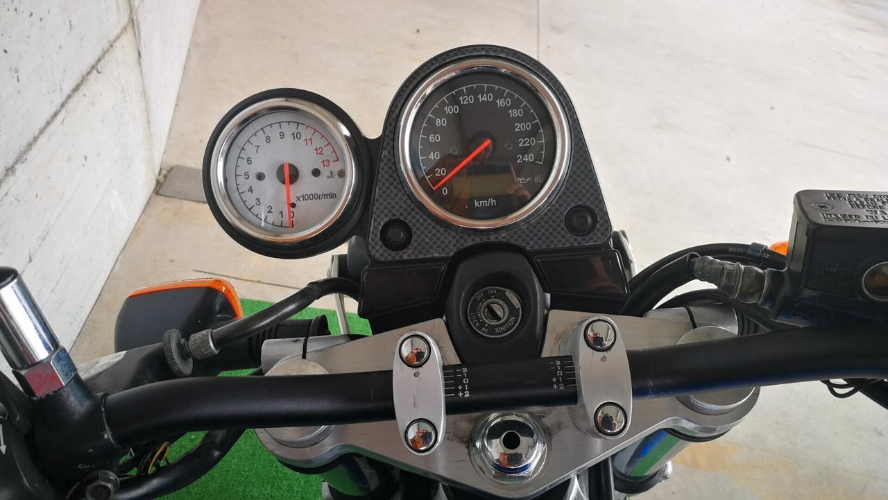 Suzuki SV 650 *INTERAMENTE FINANZIABILE*