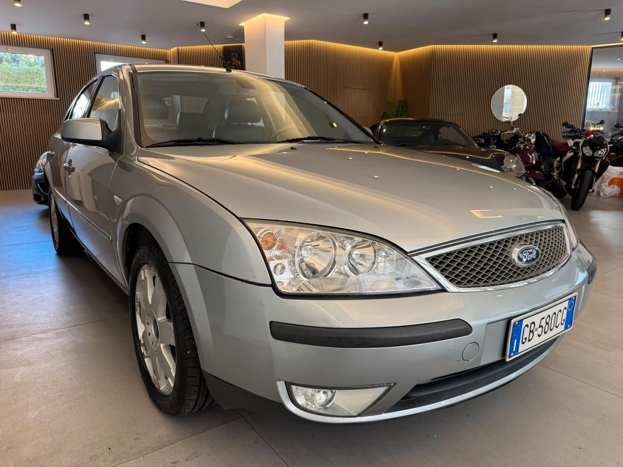 FORD MONDEO 2.2 TDCI GHIA BERLINA