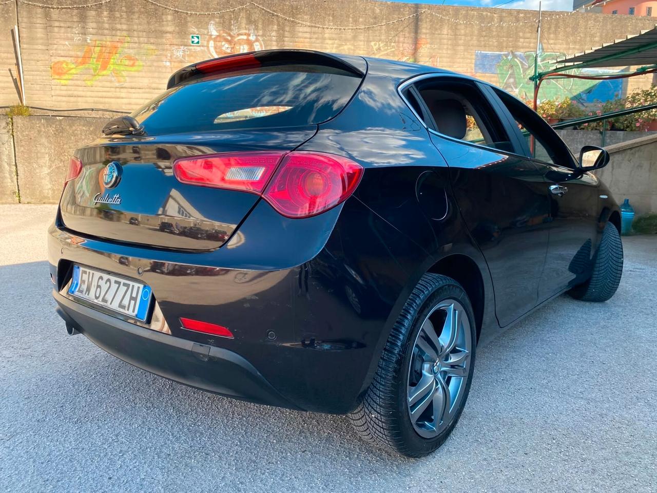 Alfa Giulietta 1.6mjt 105cv full opt nuova 2014