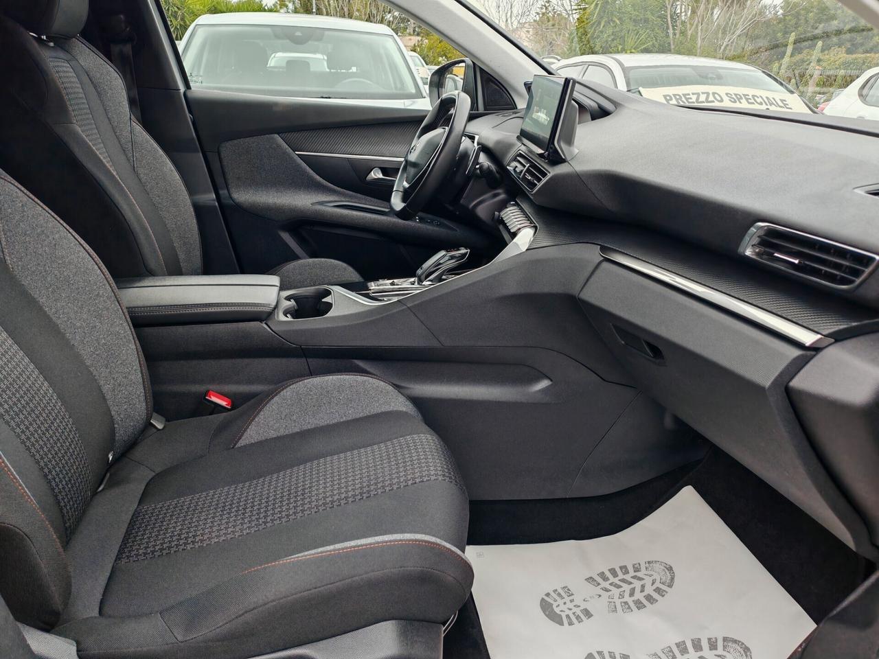 Peugeot 3008 1.5BlueHDi navig led cruise 2021