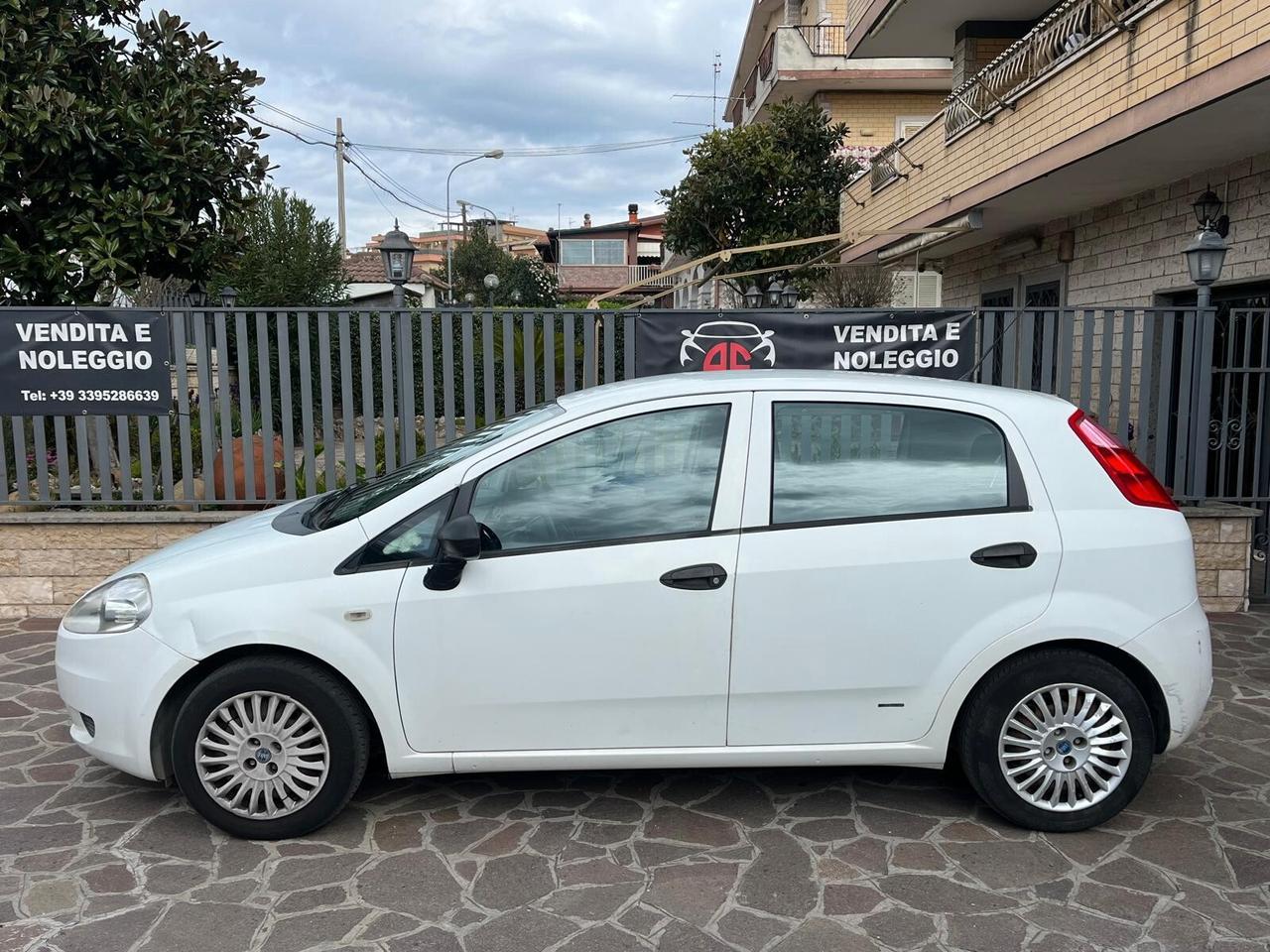 Fiat Grande Punto 1.4 5 porte Dynamic GPL