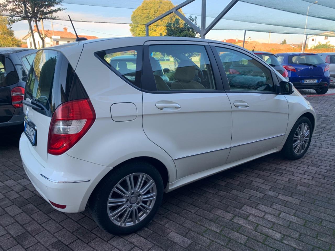 Mercedes-benz A 160 BlueEFFICIENCY Premium