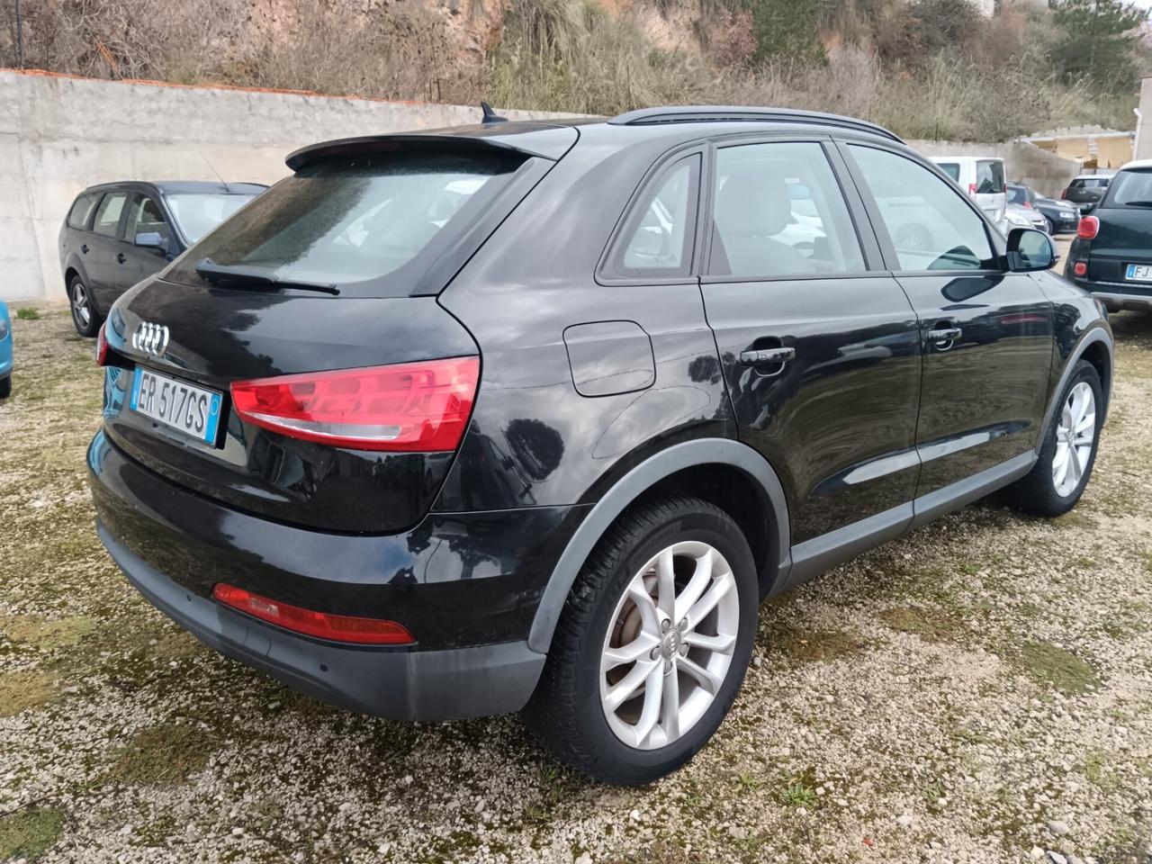 Audi Q3 2.0 TDI Advanced - 2013