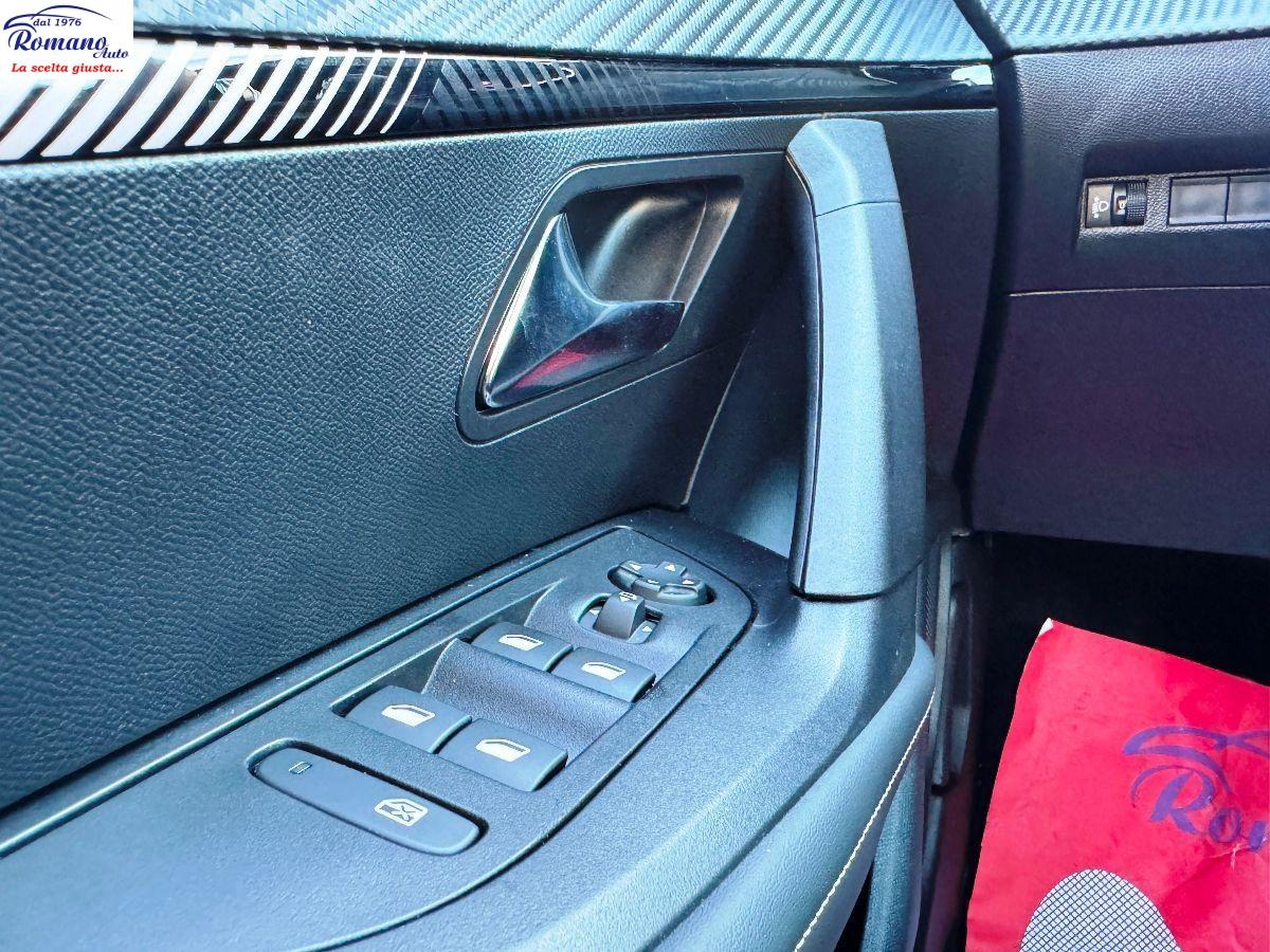 PEUGEOT - 2008 - PureTech 130 EAT8 Allure#SOLO 8.800KM!