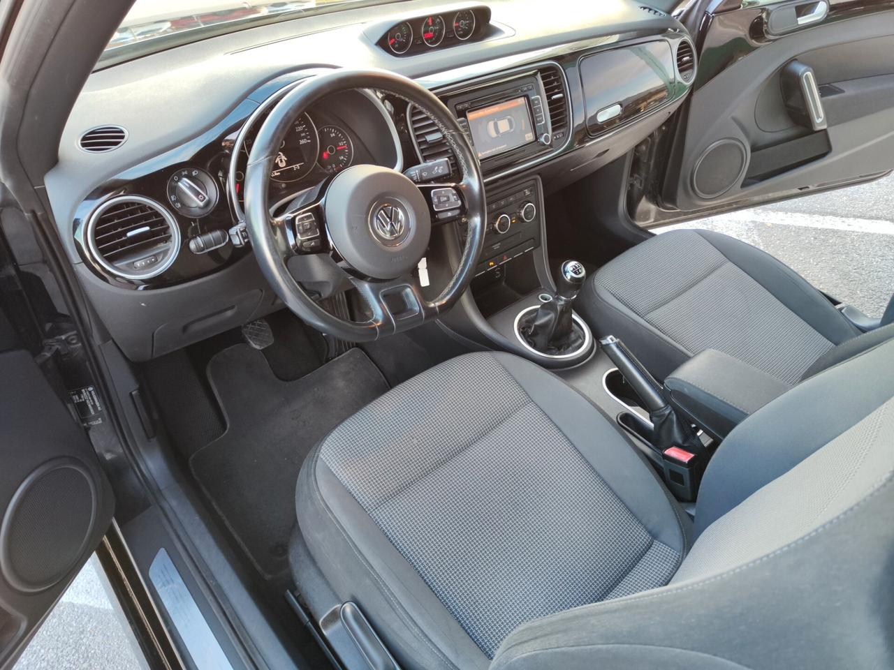 Volkswagen Maggiolino 1.6 TDI 105cv Design