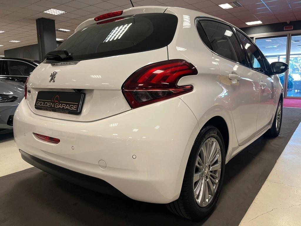 Peugeot 208 PureTech Allure neopatentati