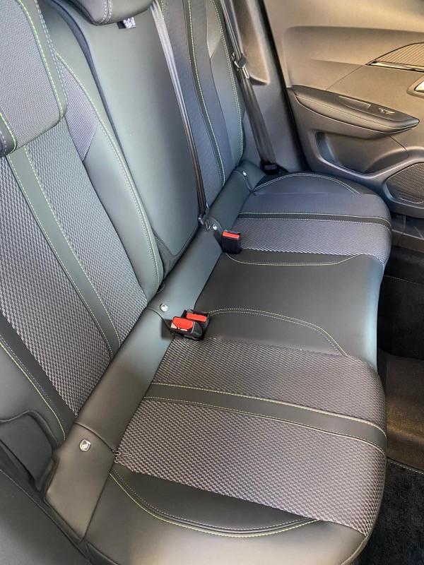 Peugeot 2008 1.2 hybrid GT 145cv e-dcs6