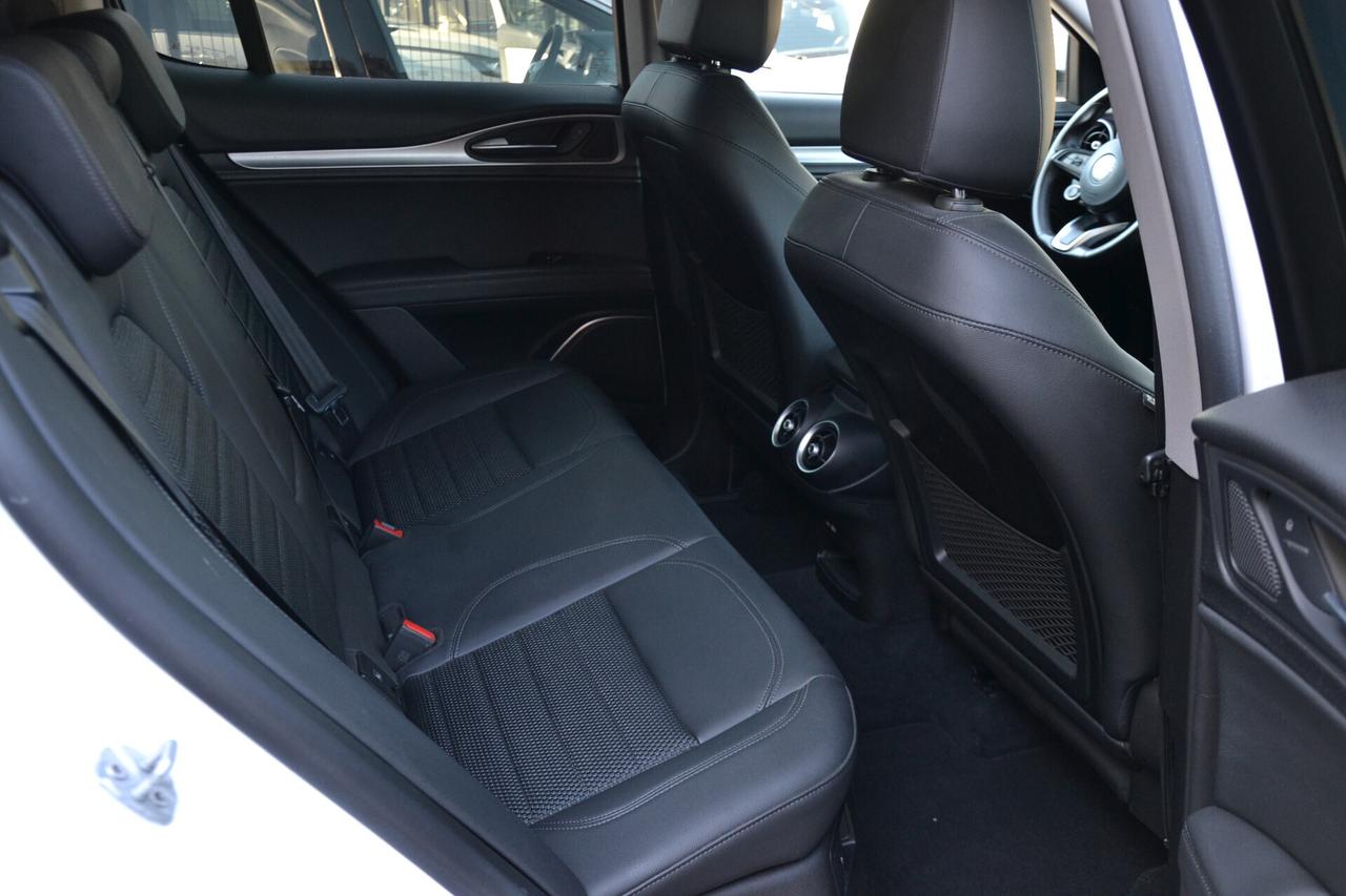 Alfa Romeo Stelvio 2.2 190CV AT8 Q4 SPRINT • PREZZO SENZA VINCOLI • UNIPRO' • ITALIANA • FATTURABILE • GARANZIA 12 MESI