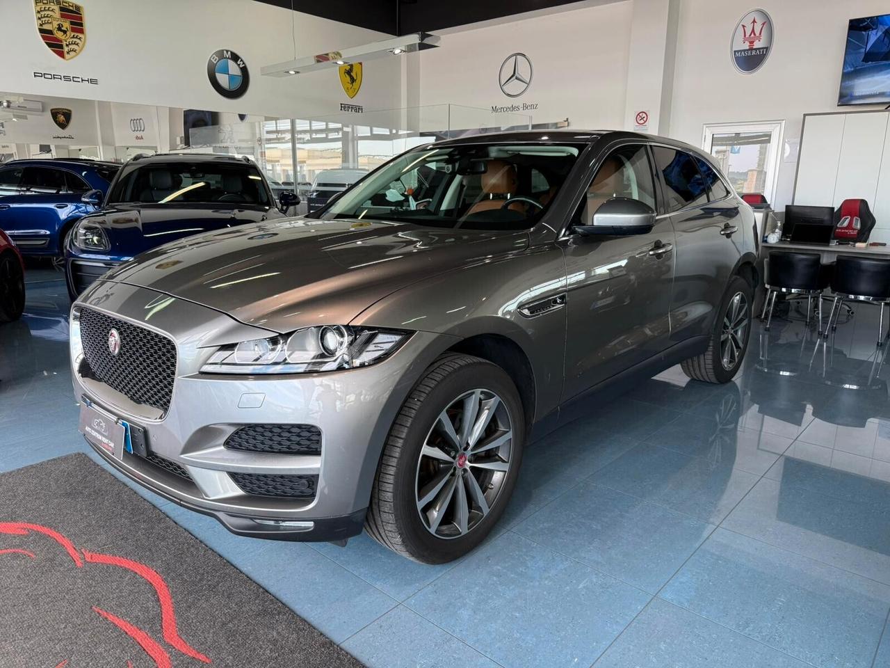 Jaguar F-Pace 2.0 D 180 CV AWD aut. Prestige