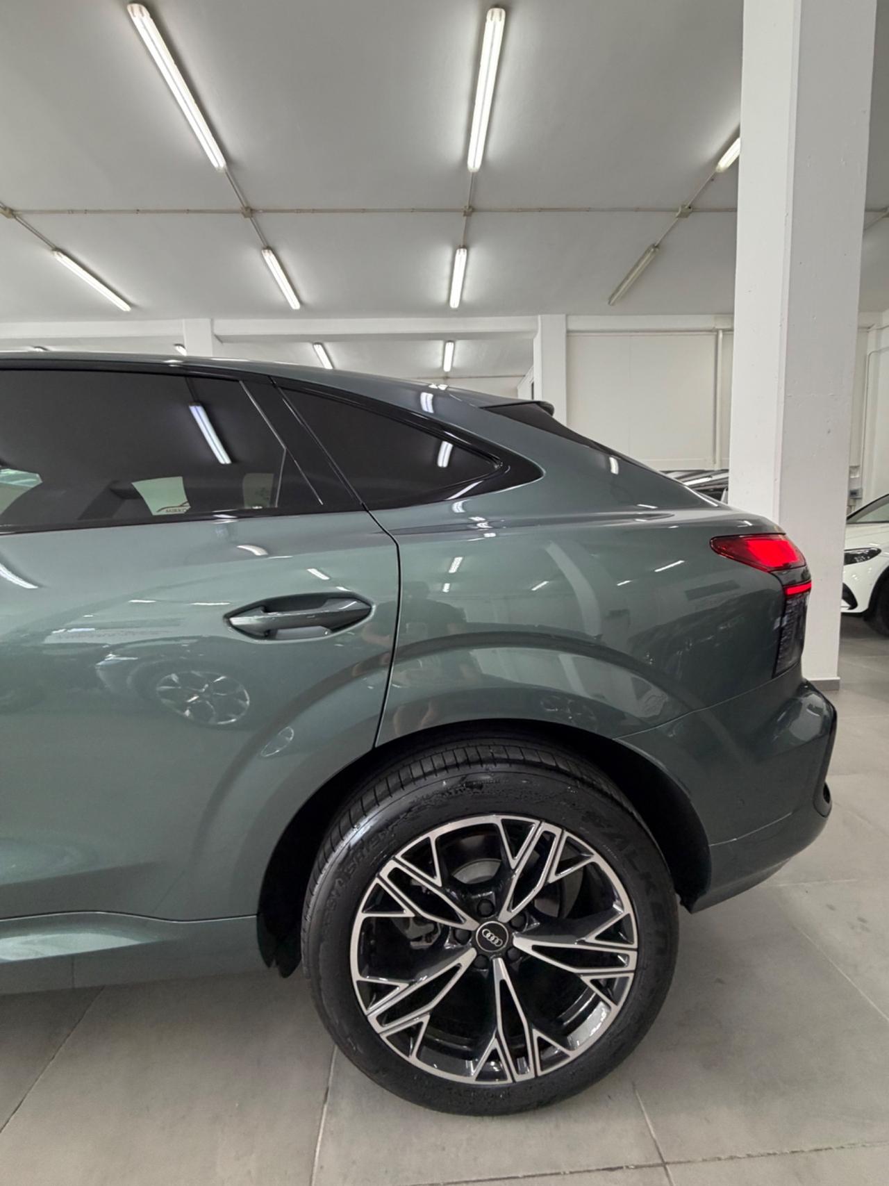 Audi Q3 35 TDI S tronic line FULL FINANZIABILE
