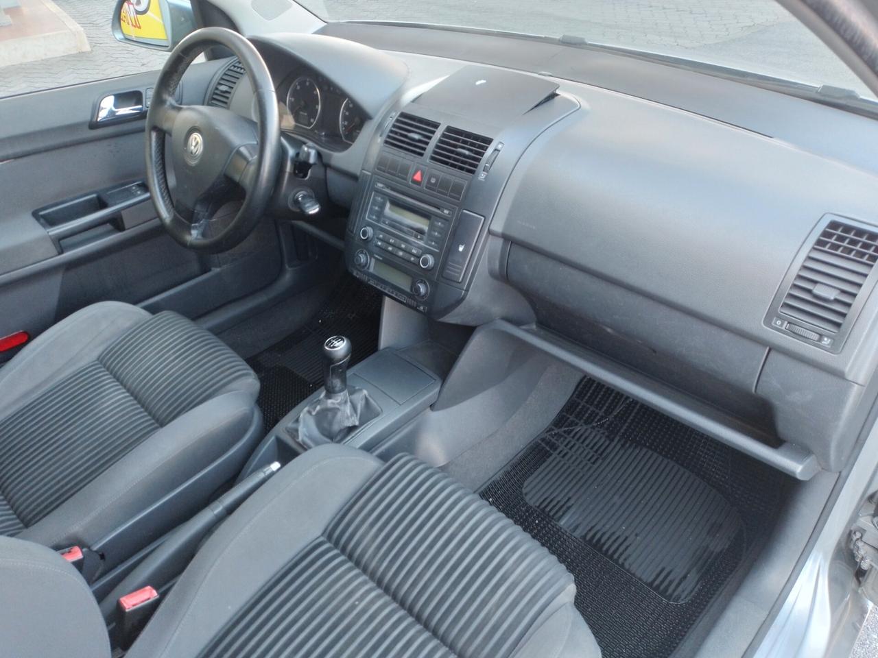 Volkswagen Polo 1.4/80CV TDI 5p. Sportline