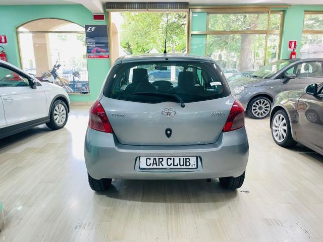 Toyota Yaris 1.3 5p. Sol Clima