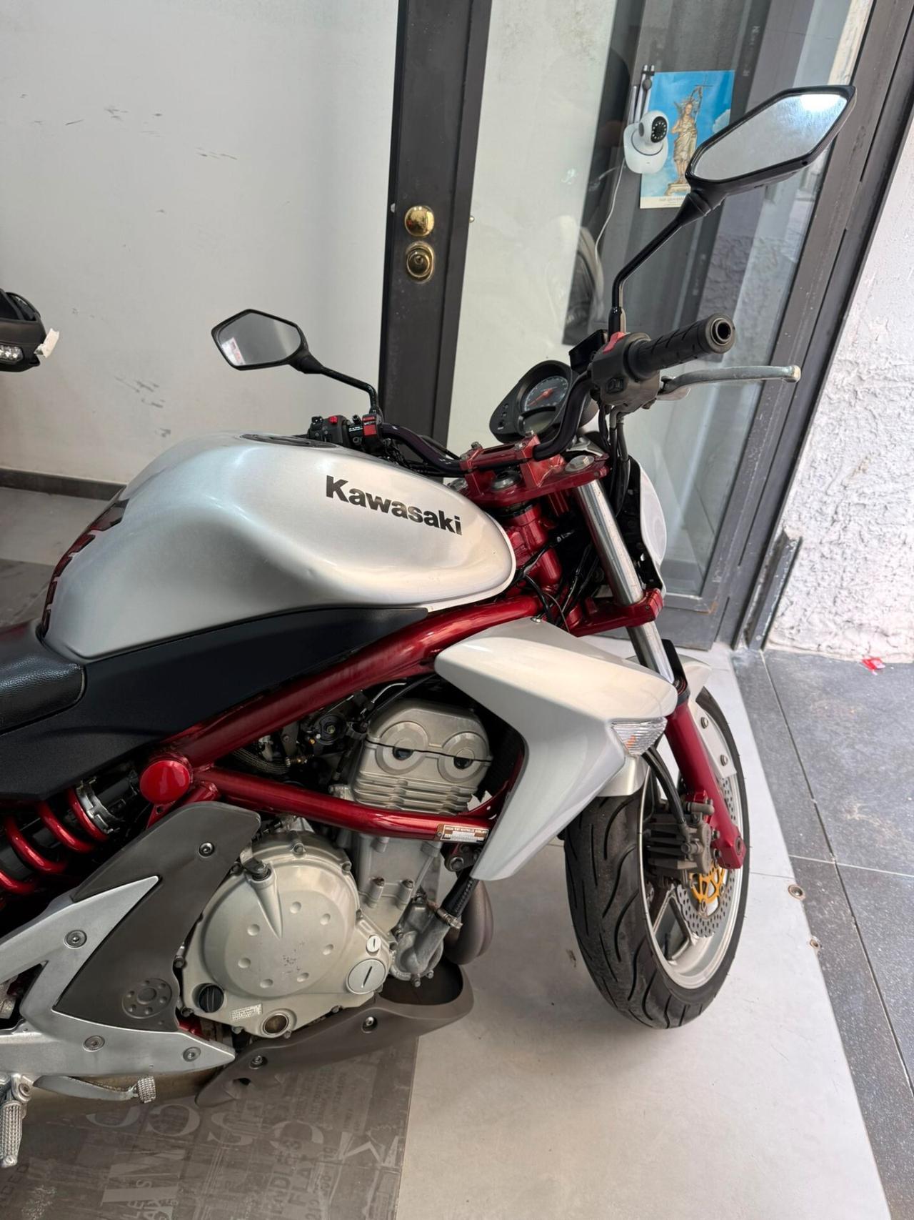 Kawasaki ER 6N