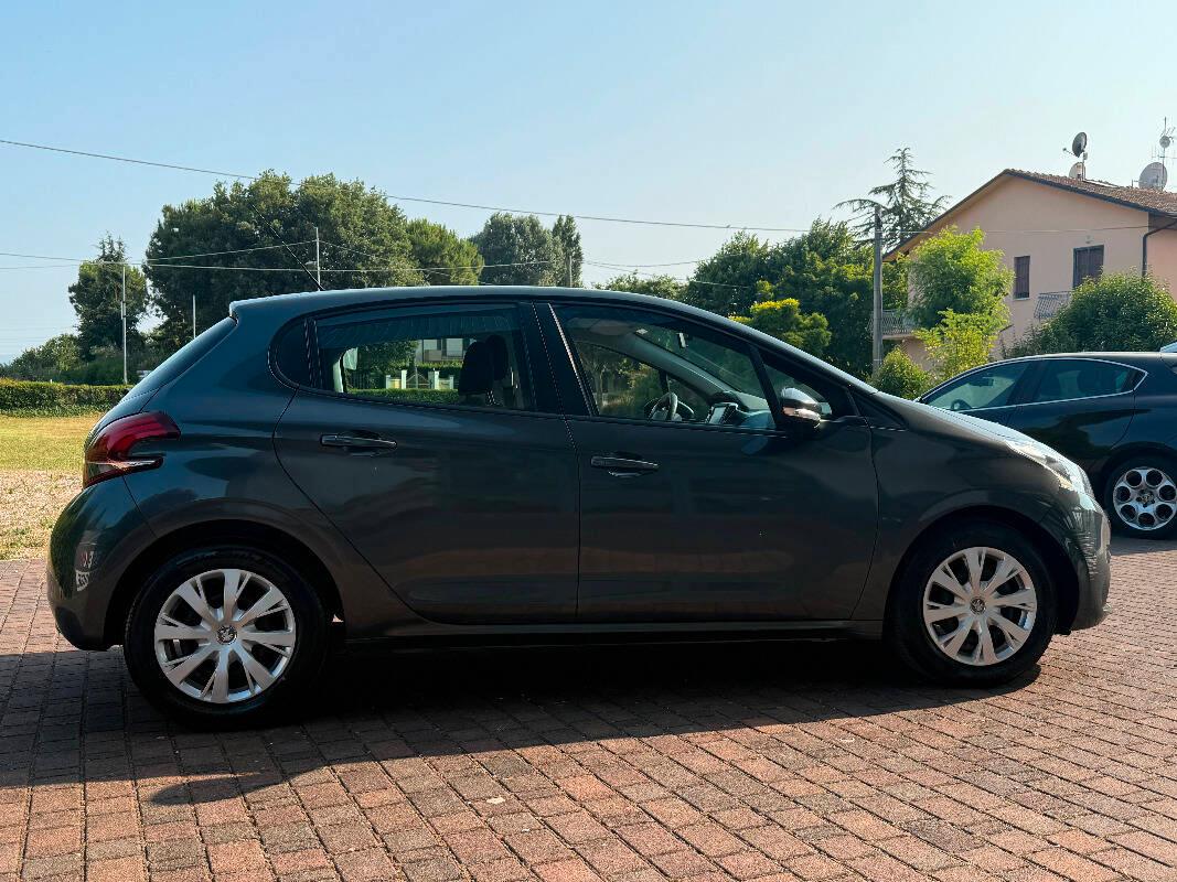 Peugeot 208 1.4 hdi 8v Active 5p