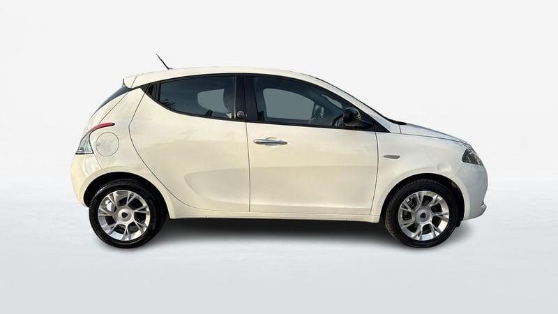 Lancia Ypsilon 5 Porte 1.2 Ecochic 69cv Gold