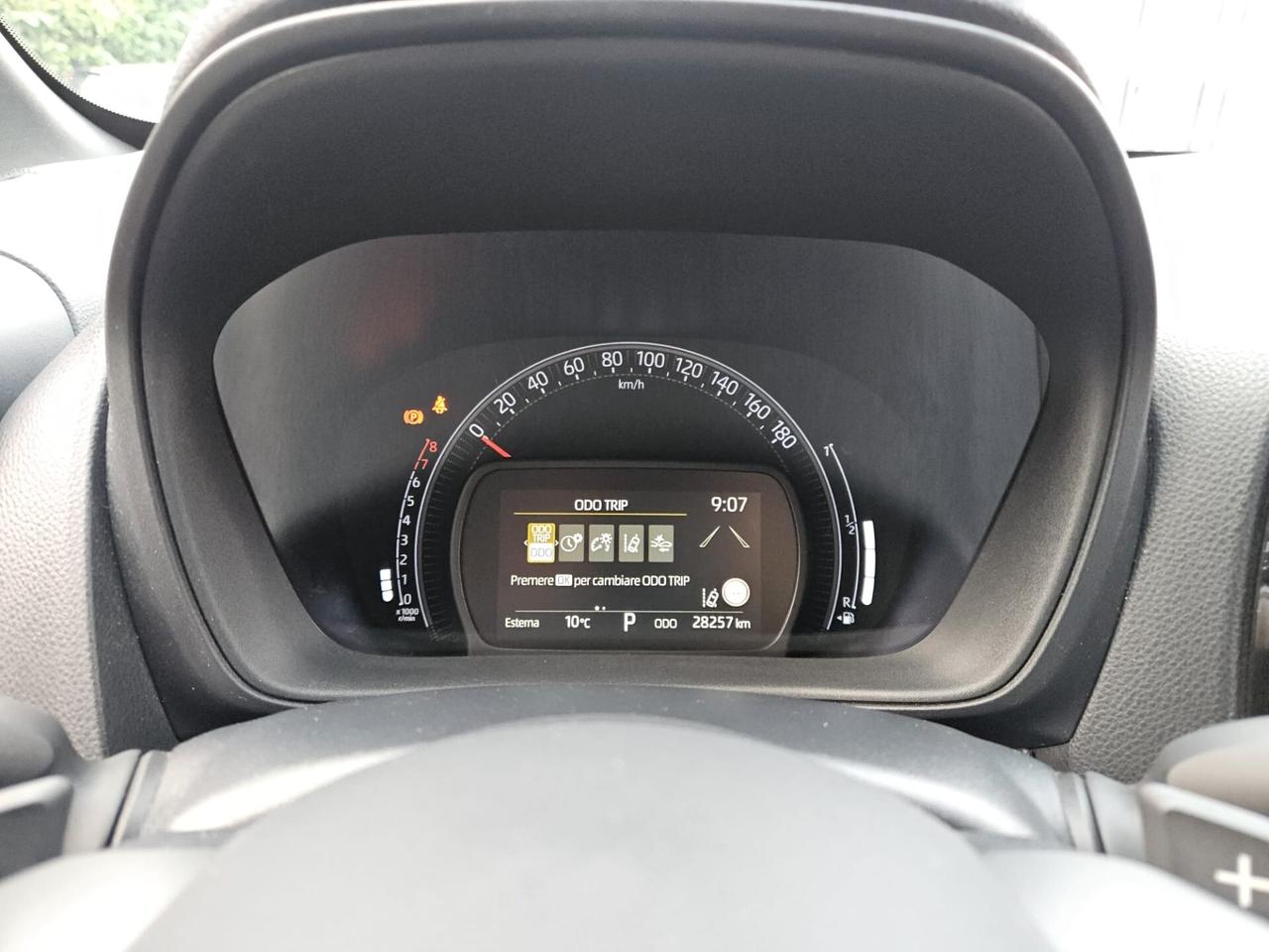 Toyota Aygo X 1.0 VVT-i 72 CV 5 porte Lounge S-CVT LIMITED