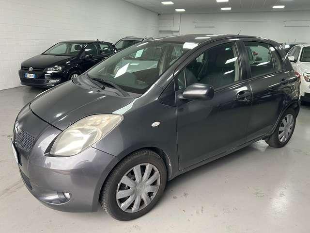 Toyota Yaris Yaris II 2005 5p 1.4 d-4d Now dpf
