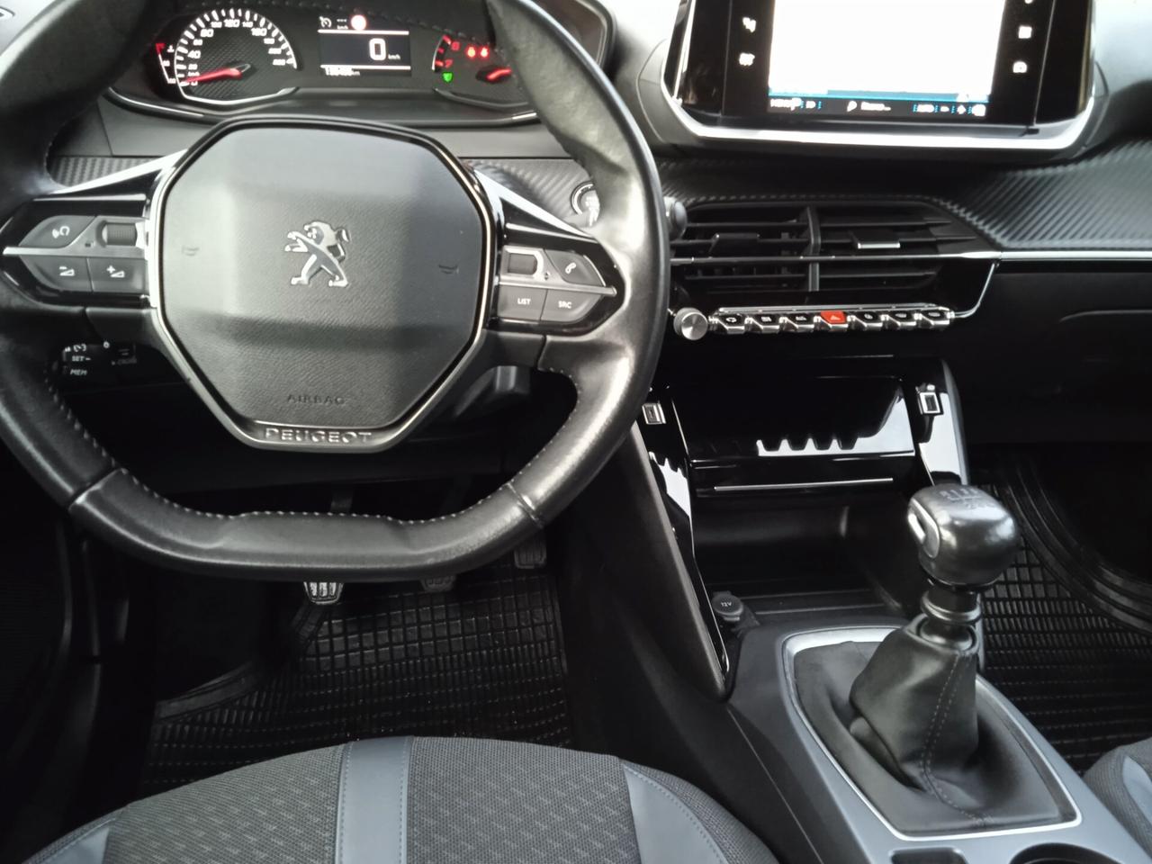 Peugeot 2008 BlueHDi 100 S&S Allure Navi Pack