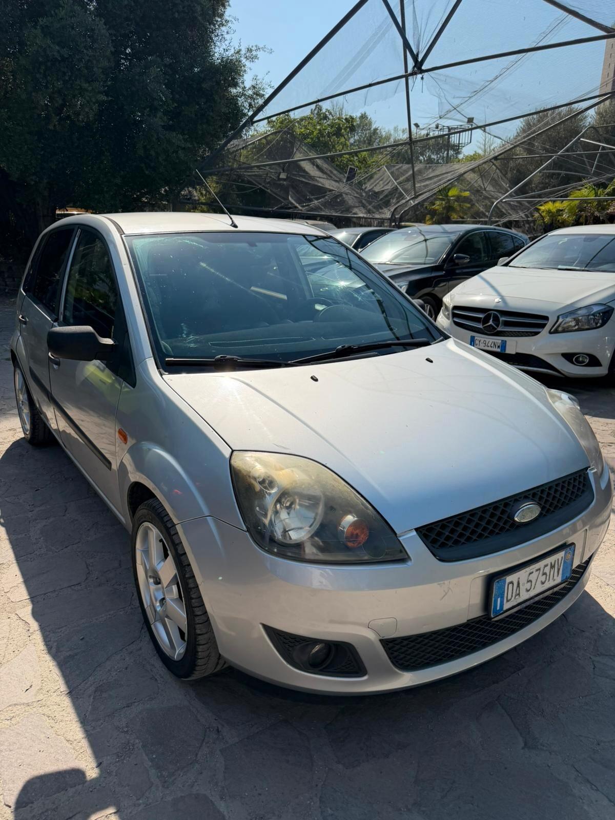 Ford Fiesta 1.4 TDCi 5p. Ghia