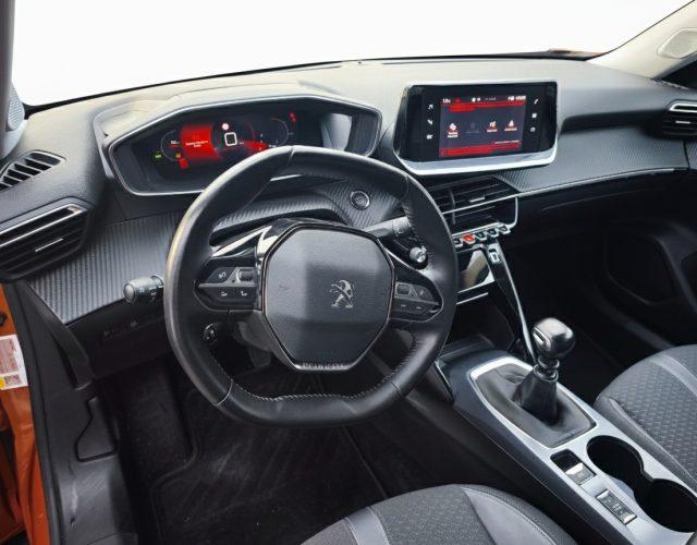 PEUGEOT 2008 PureTech 130 S&S Allure Navi Pack