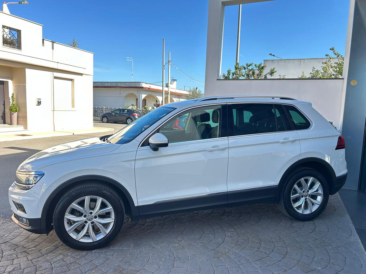 VW Tiguan 2.0 TDI 150Cv 4MOTION DSG TETTO/LED-2019
