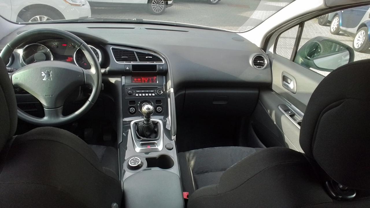 Peugeot 3008 1.6 HDi 112CV Premium