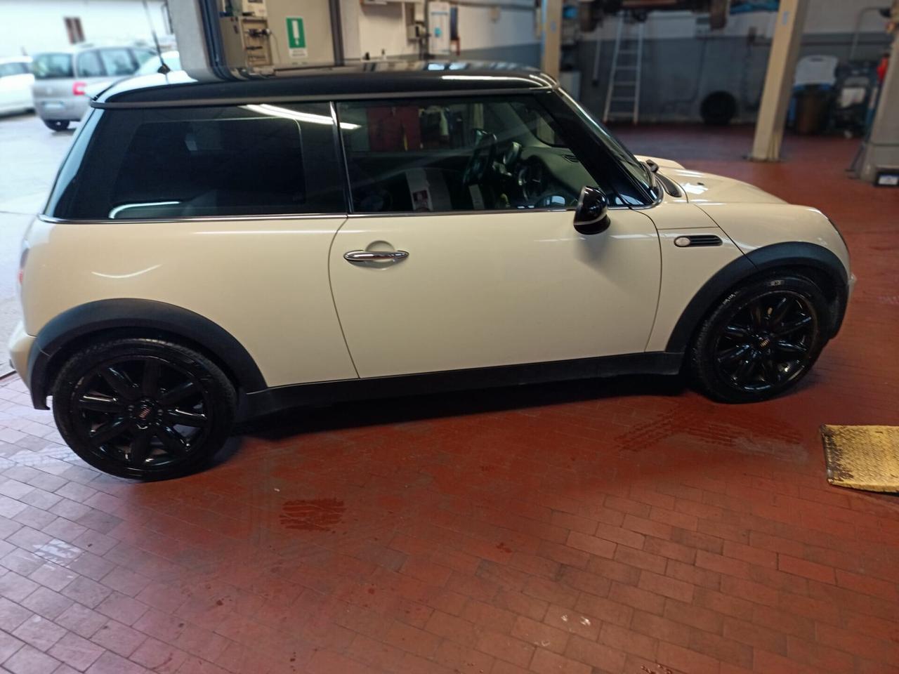 MINI 1.6 16V Cooper - 2004 ASI