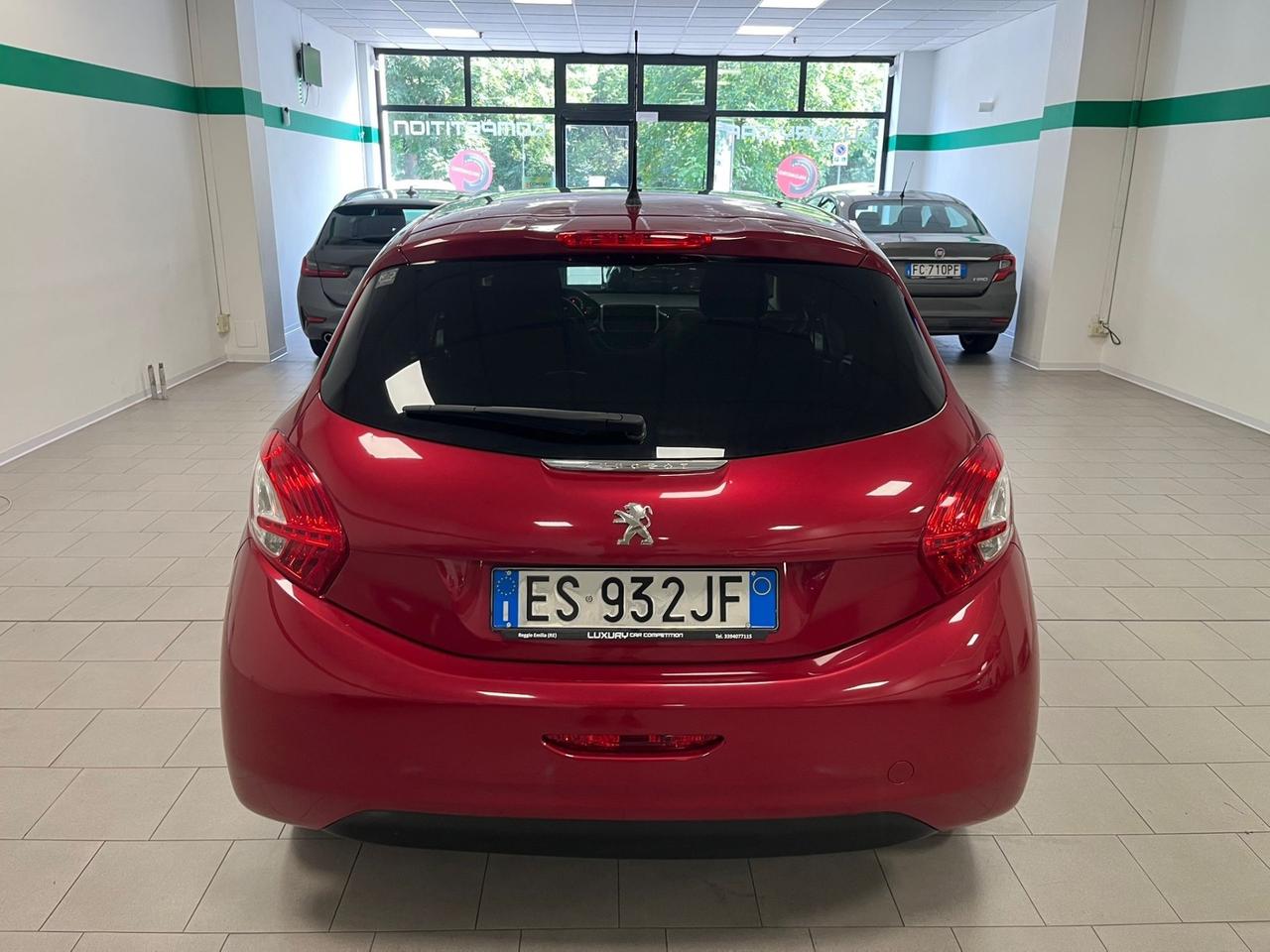 Peugeot 208 1.2 VTi 82 CV 5 porte Allure
