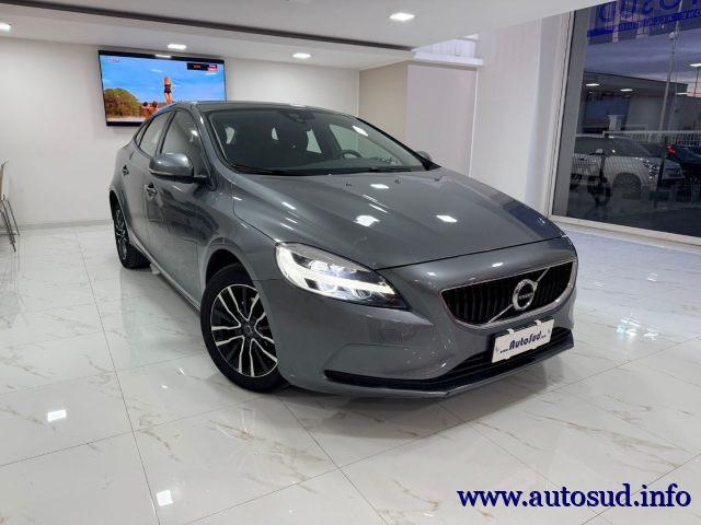 VOLVO V40 D2 Business