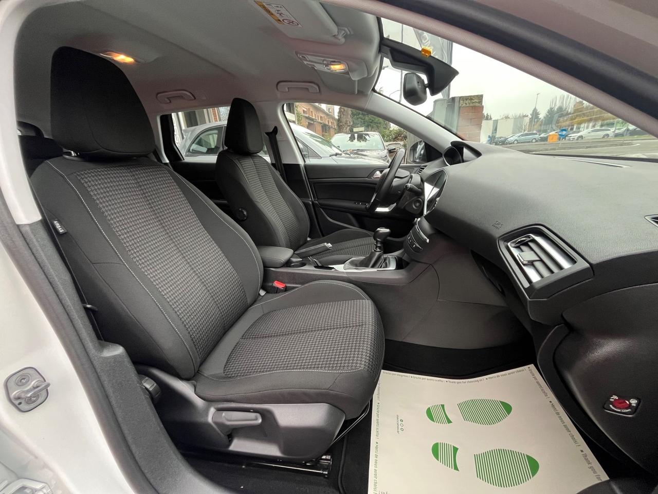 Peugeot 308 BlueHDi 100 S&S SW Business