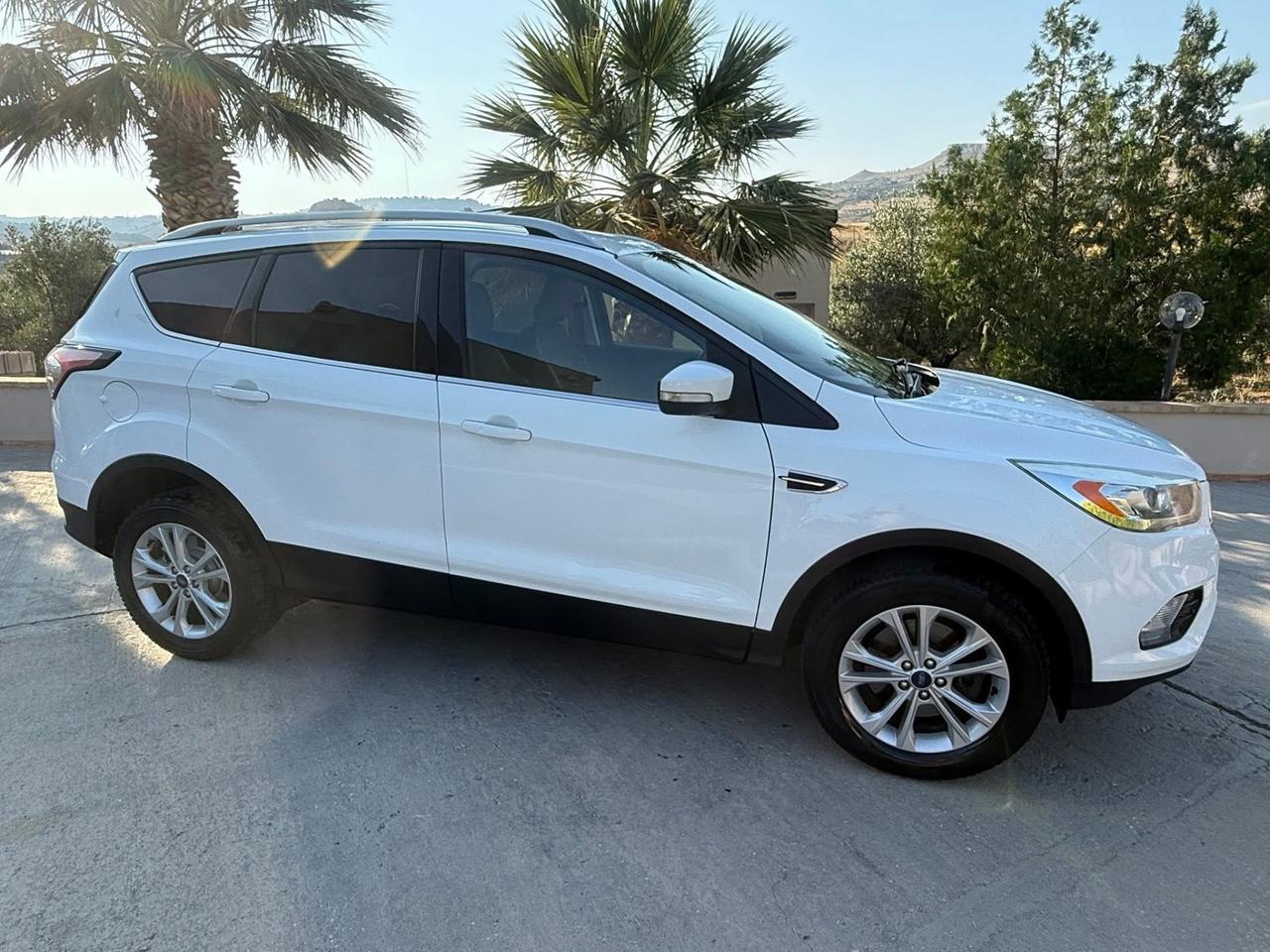 Ford Kuga 1.5 TDCI 120 CV S&S 2WD Titanium