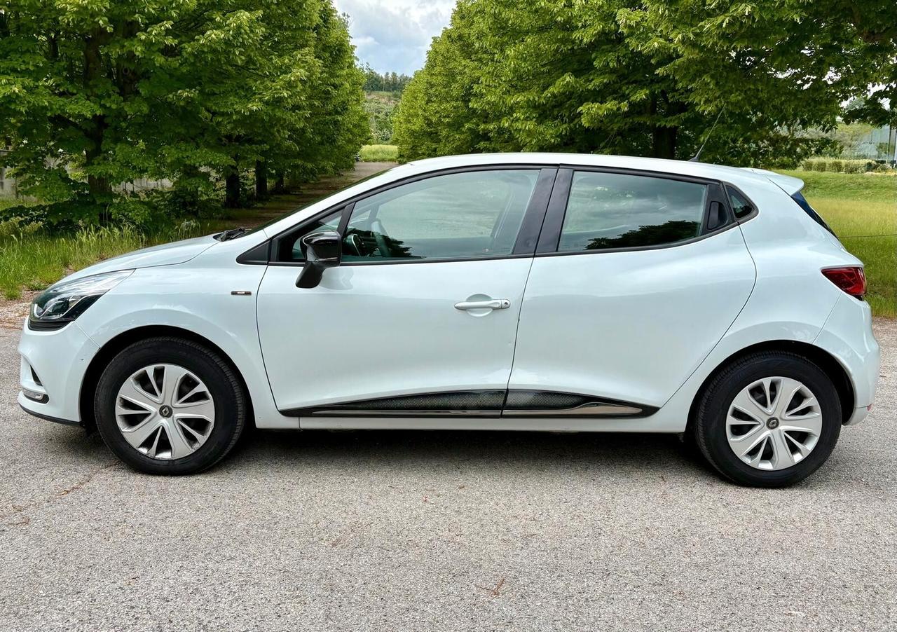 Renault Clio TCe 12V 90 CV GPL 5 porte Moschino Life