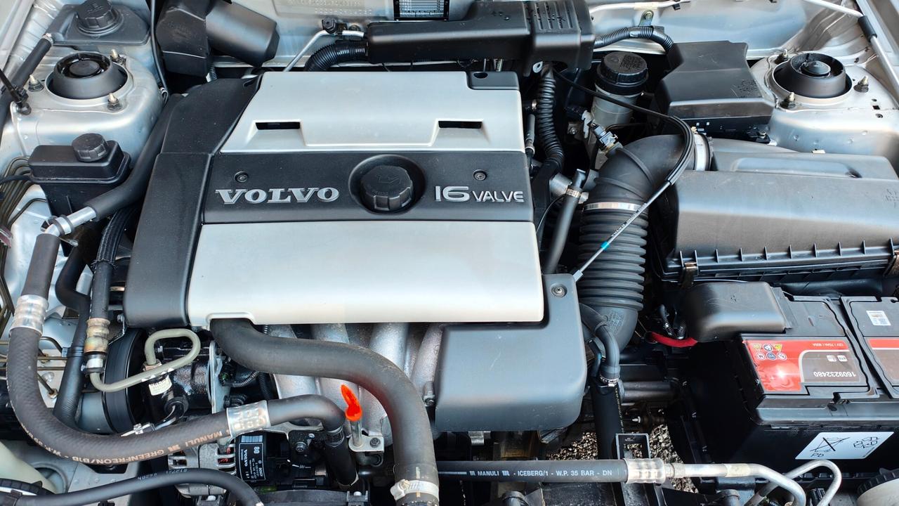 Volvo S40 1.8 16v