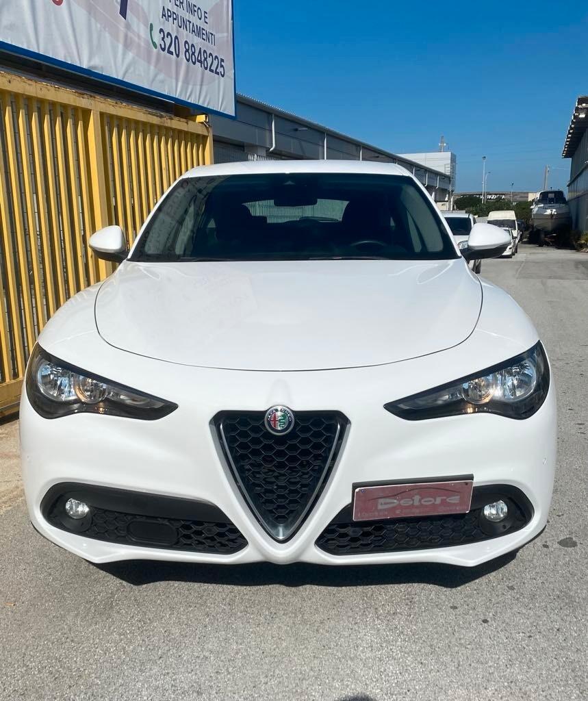 Alfa Romeo Stelvio 2.2 Turbodiesel 160 CV AT8 RWD Business