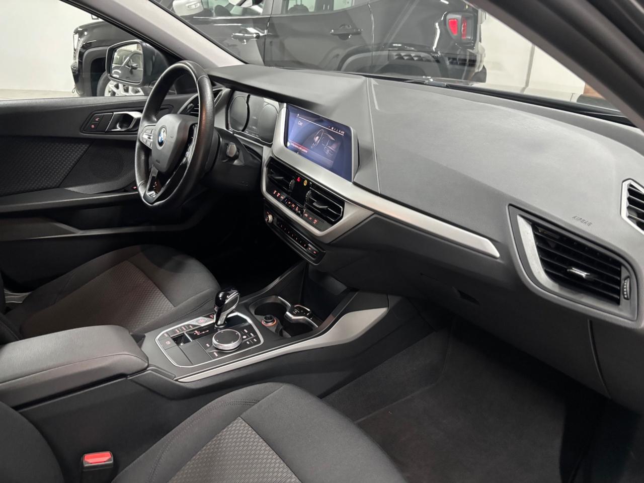 Bmw 116 116d 5p. Business Advantage Automatica