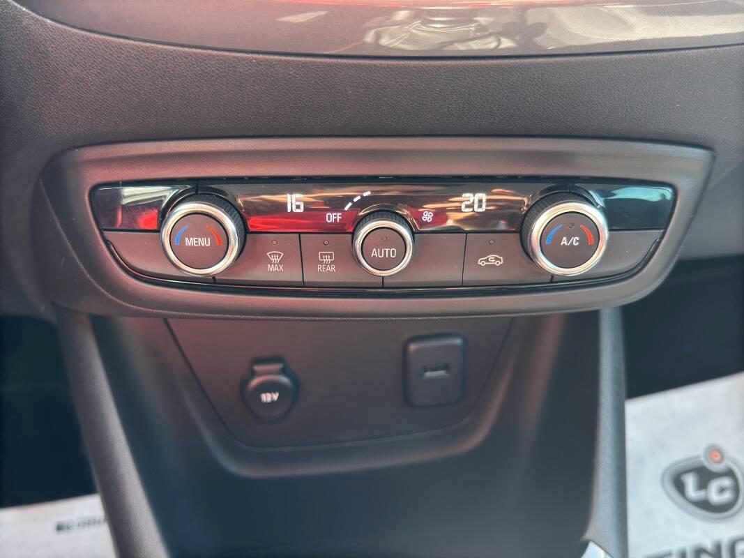 Opel Crossland 1.2 Elegance s&s 110cv con CarPlay