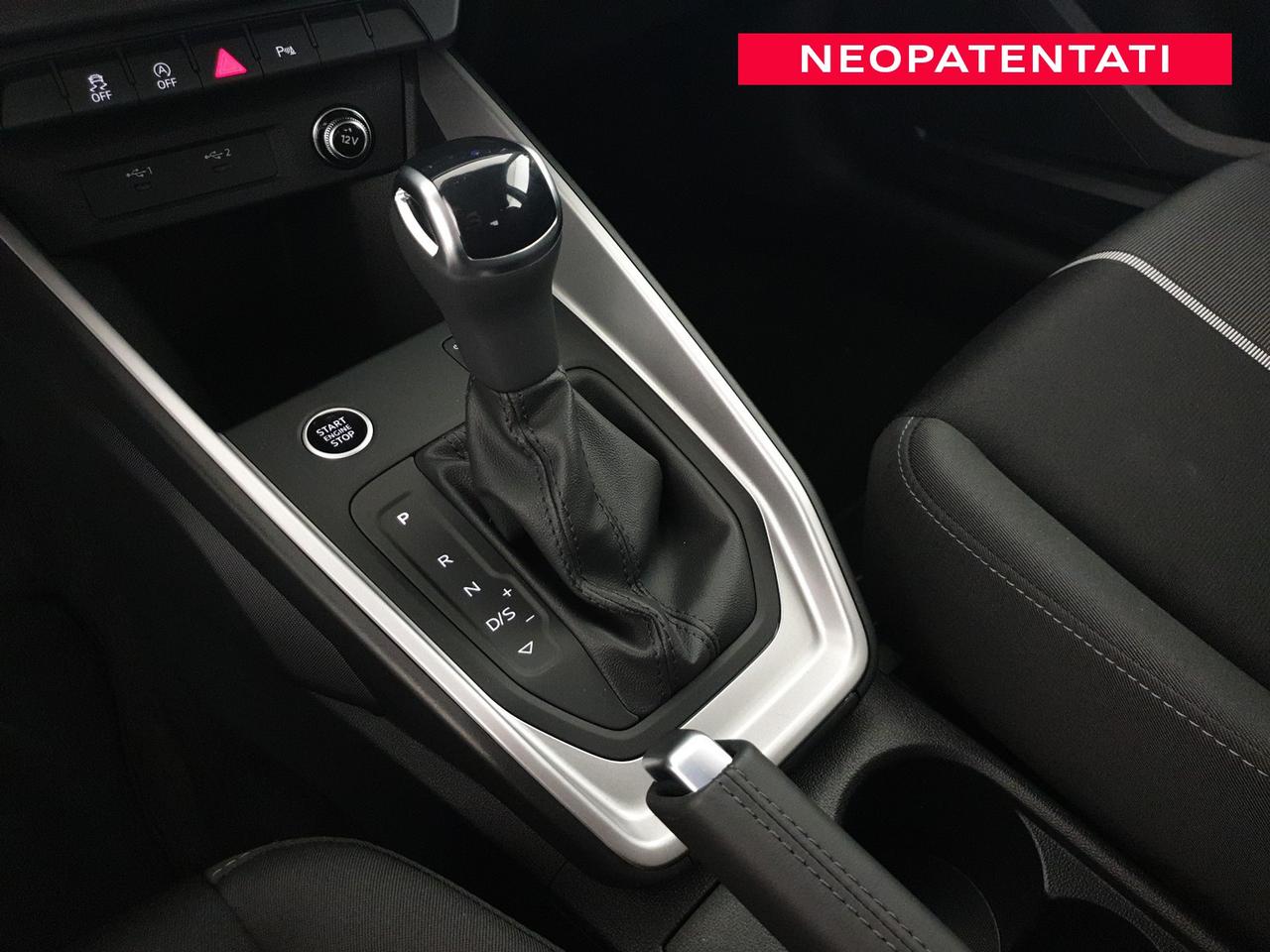 Allstreet 30TFSI 116CV S tronic Identity Contrast