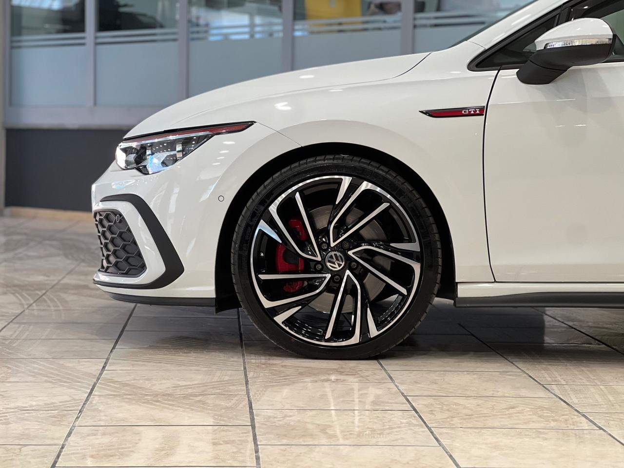 Volkswagen Golf GTI 2.0 TSI DSG