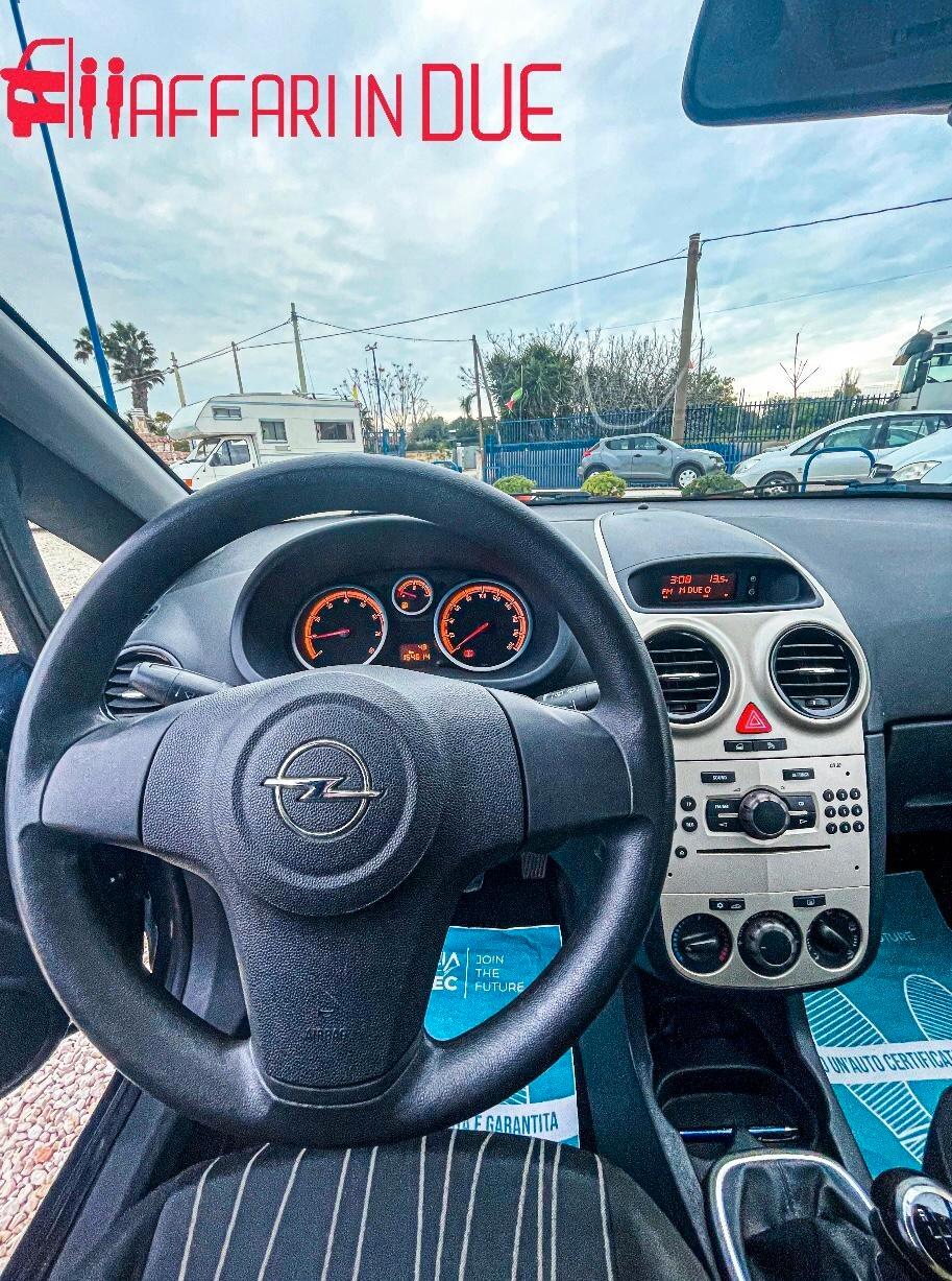 Opel Corsa 1.2 5 porte Cosmo