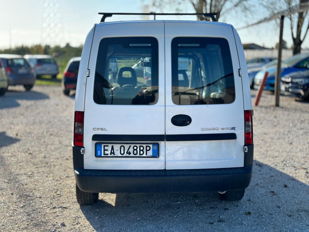 Opel Combo 1.6 Metano 2010 Garanzia 12 mesi