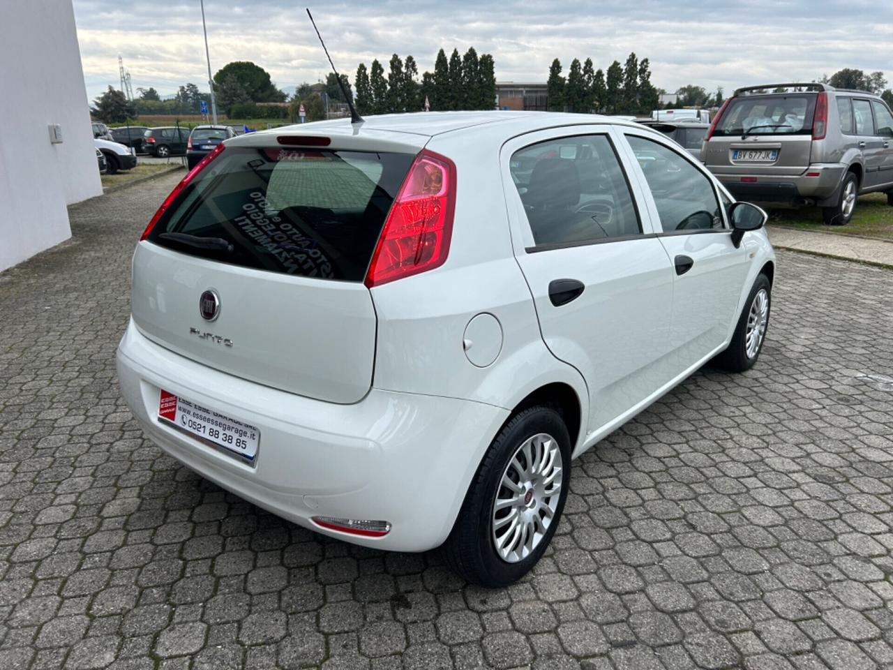 Fiat Punto 1.4 5p. GPL |90000 KM!|NEOPATENTATI