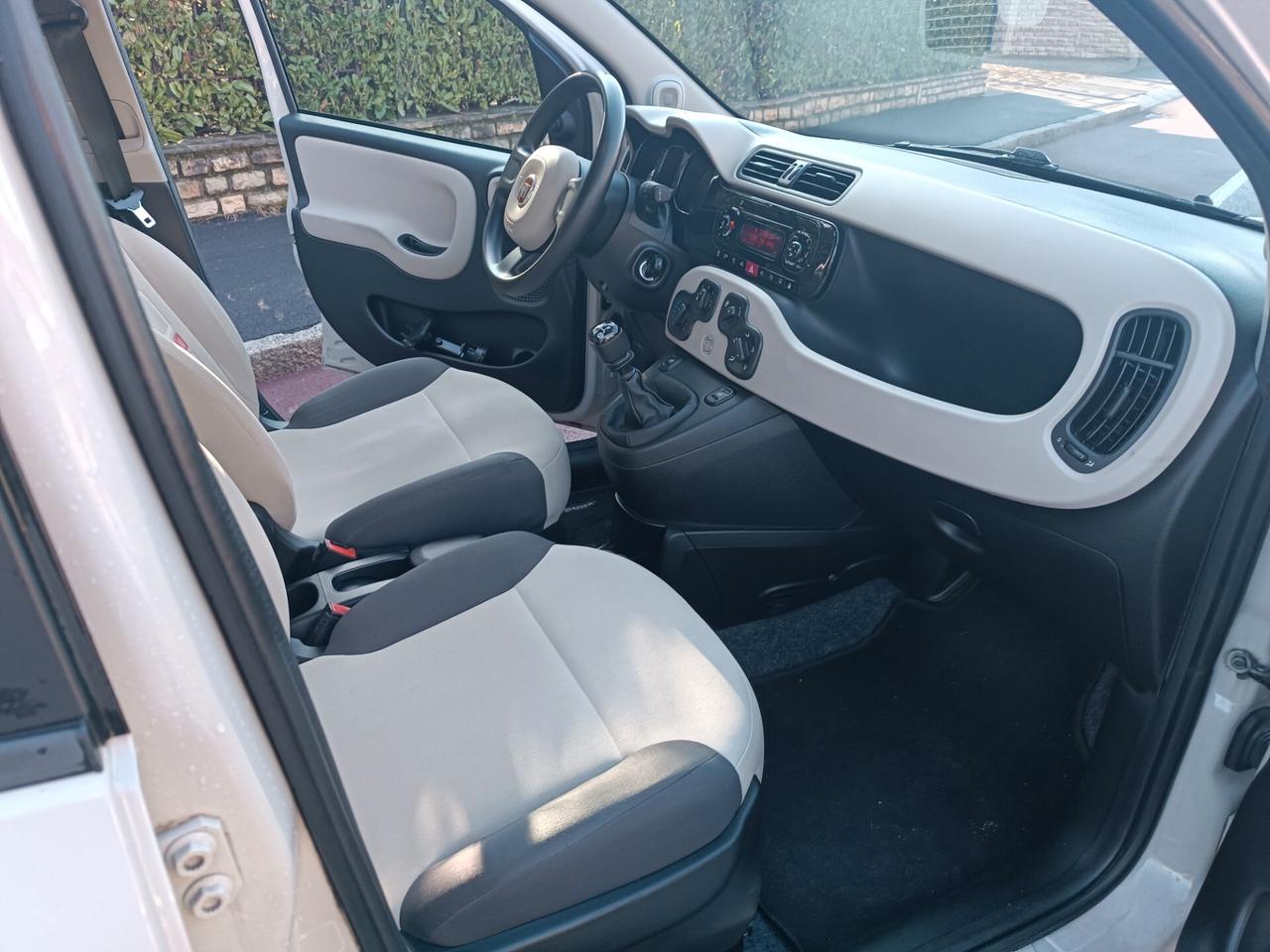 PANDA 1200 GPL LOUNGE UNIPROP CON----74000 KM------