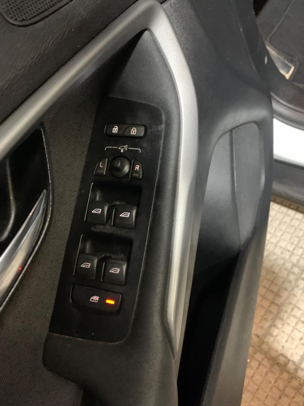 Volvo V40 Cross Country D2 Business Plus