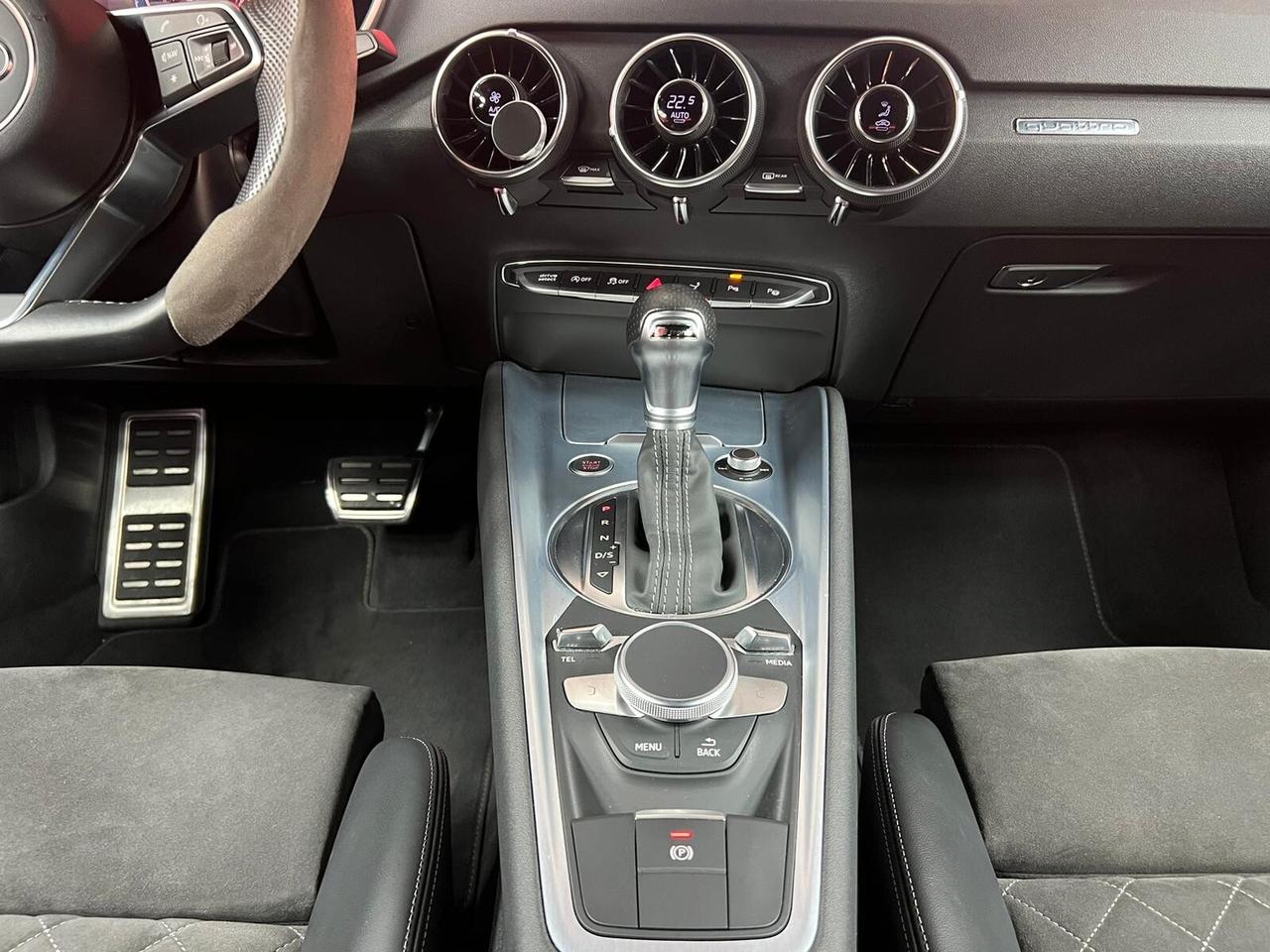 Audi TT Coupé 45 TFSI quattro S tronic (929)