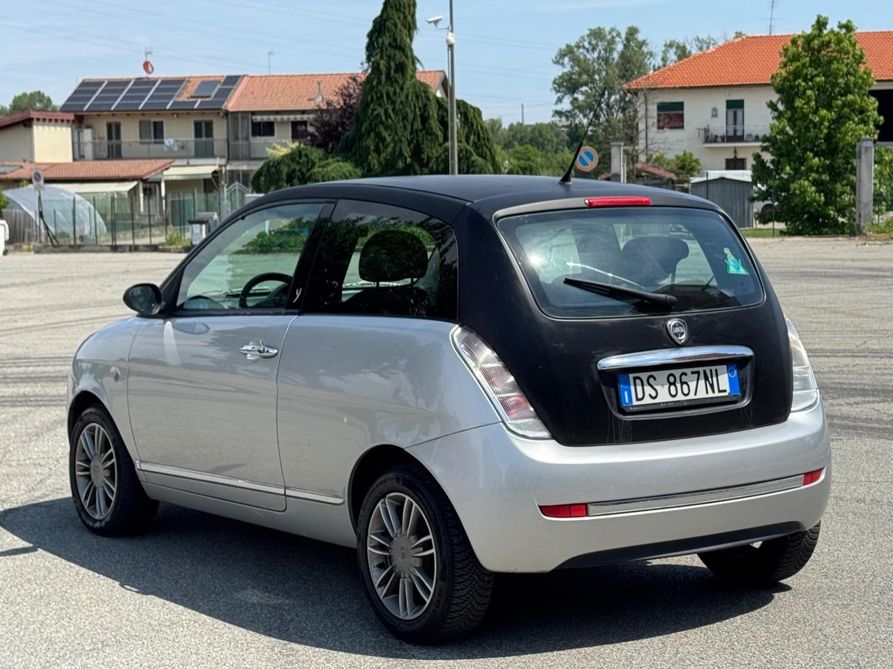 Lancia Ypsilon 1.3 MJT 75 CV Oro